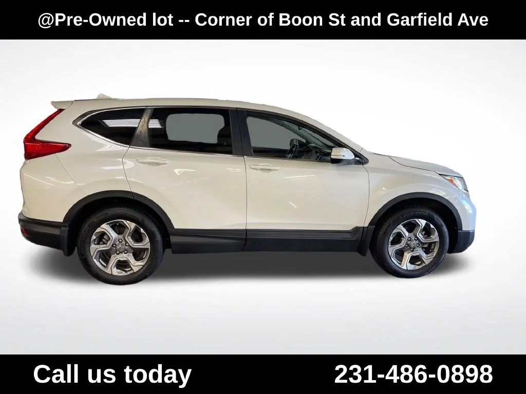 Used 2017  Honda EX-L image 6