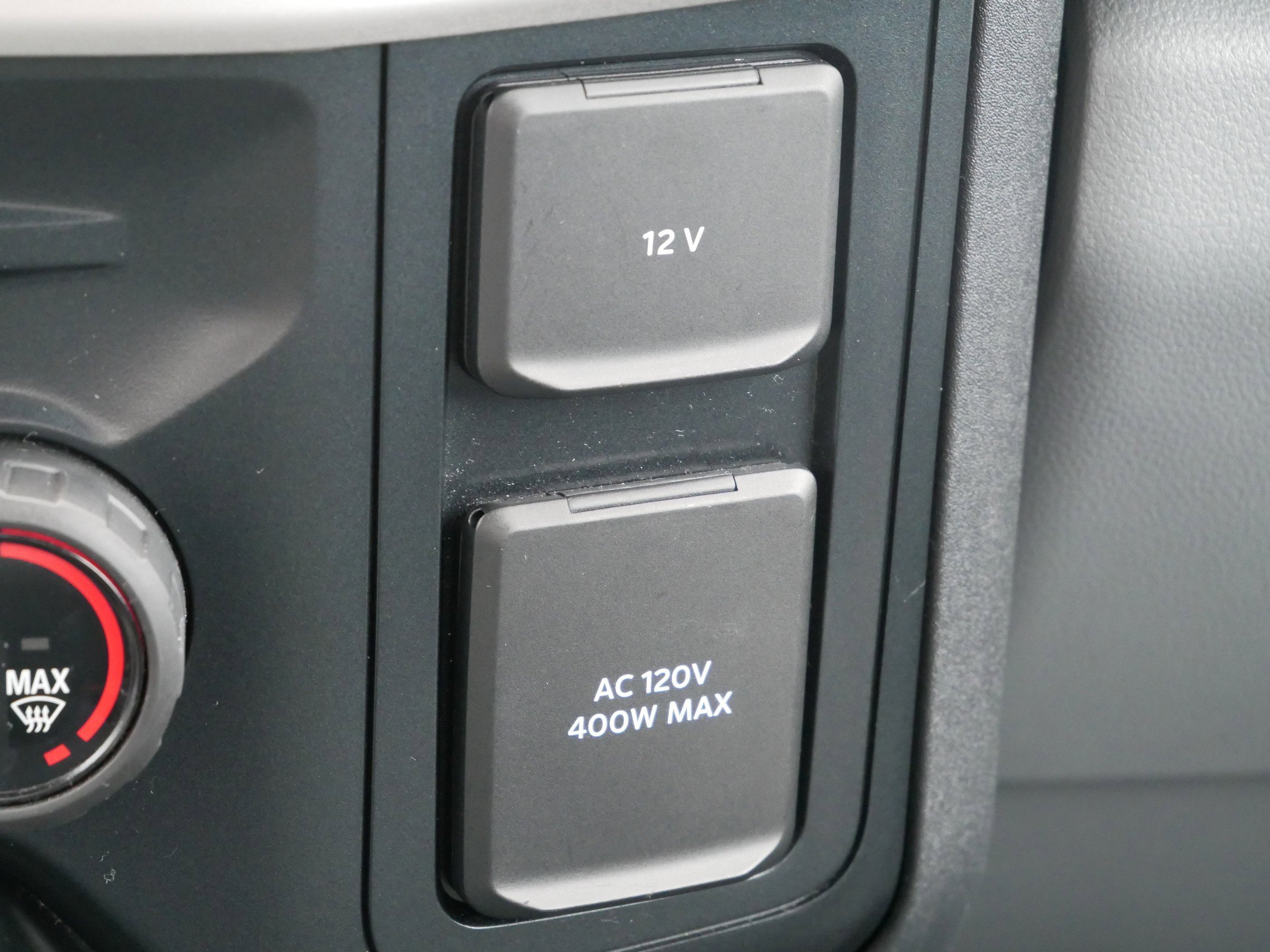 Used 2023 Blue Ford XLT image 25
