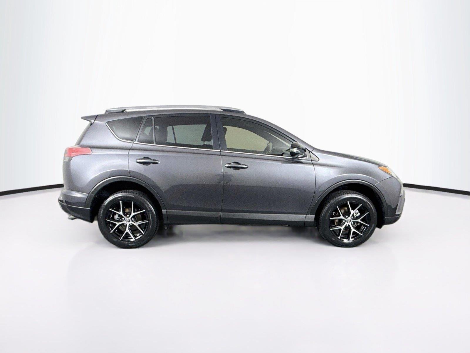 Used 2017 Magnetic Gray Metallic Toyota SE image 10