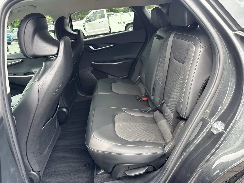 Used 2024 Gray Kia Light image 23