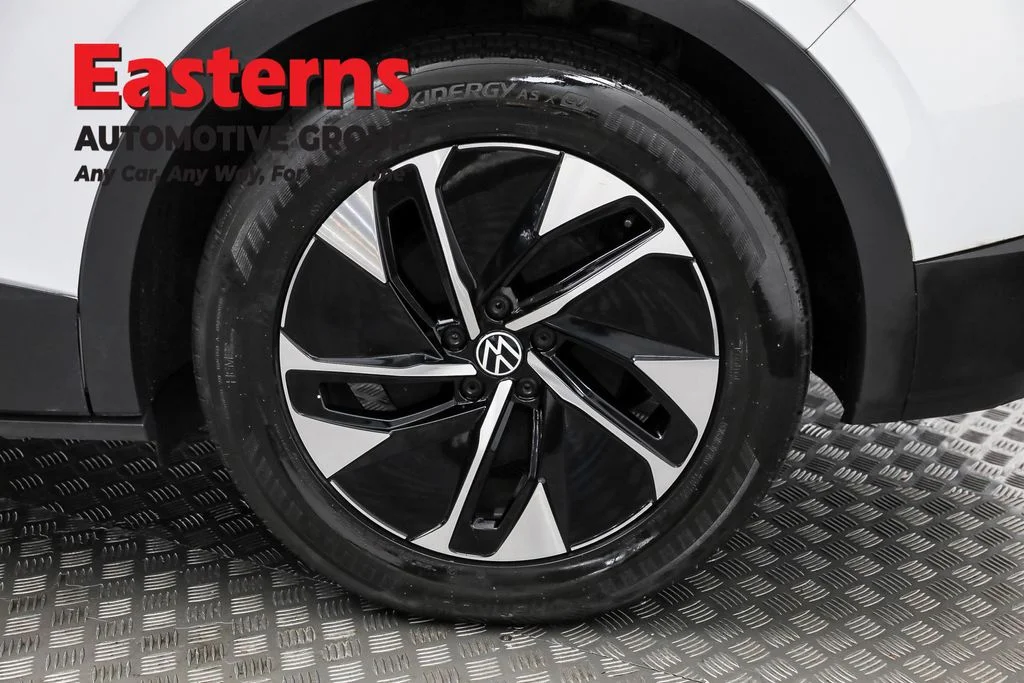Used 2021 White Volkswagen Pro image 32