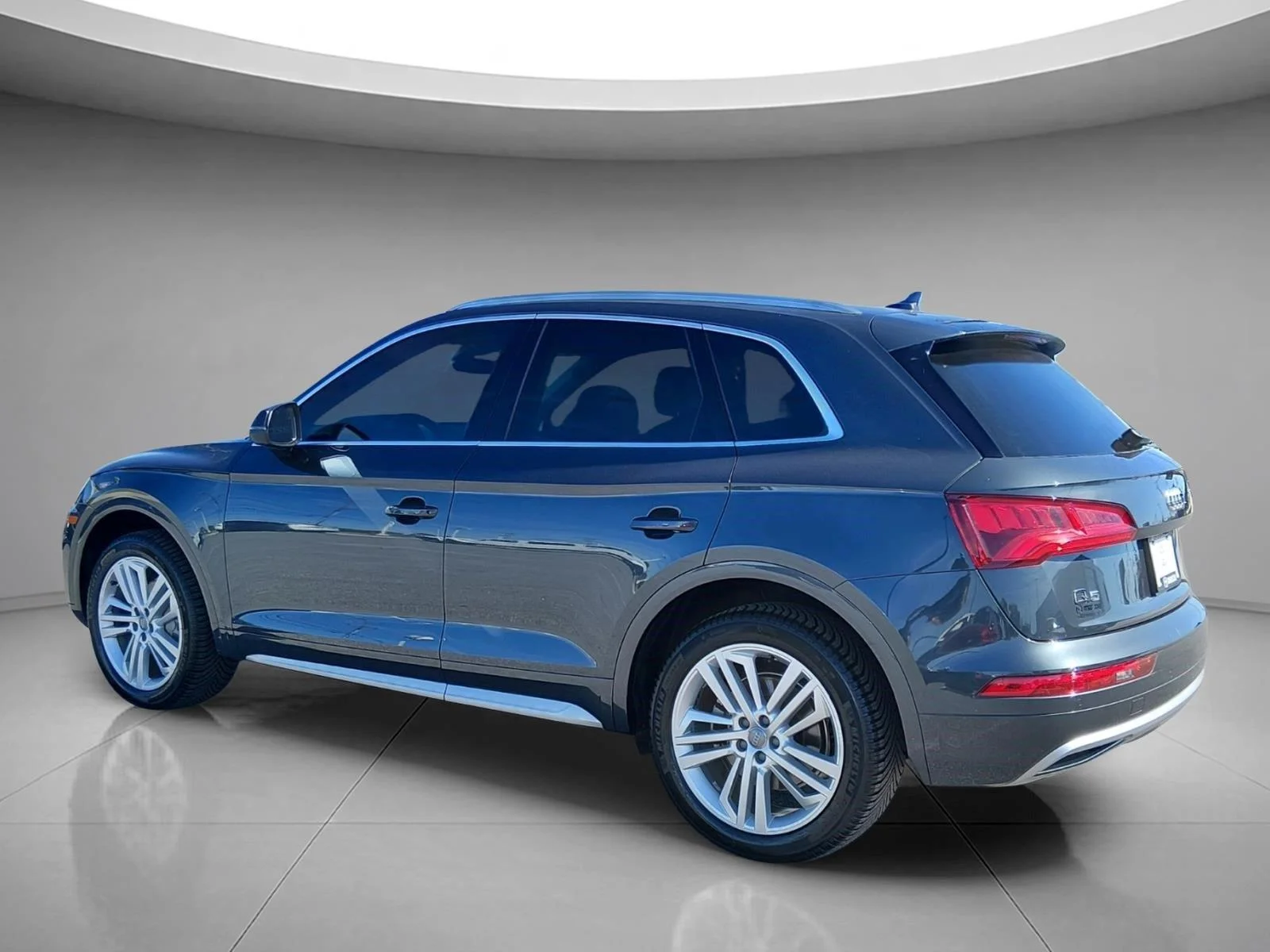 Used 2019 Manhattan Gray Metallic Audi Premium Plus image 3