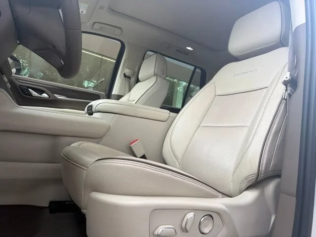 Used 2023 White Frost GMC Denali image 6