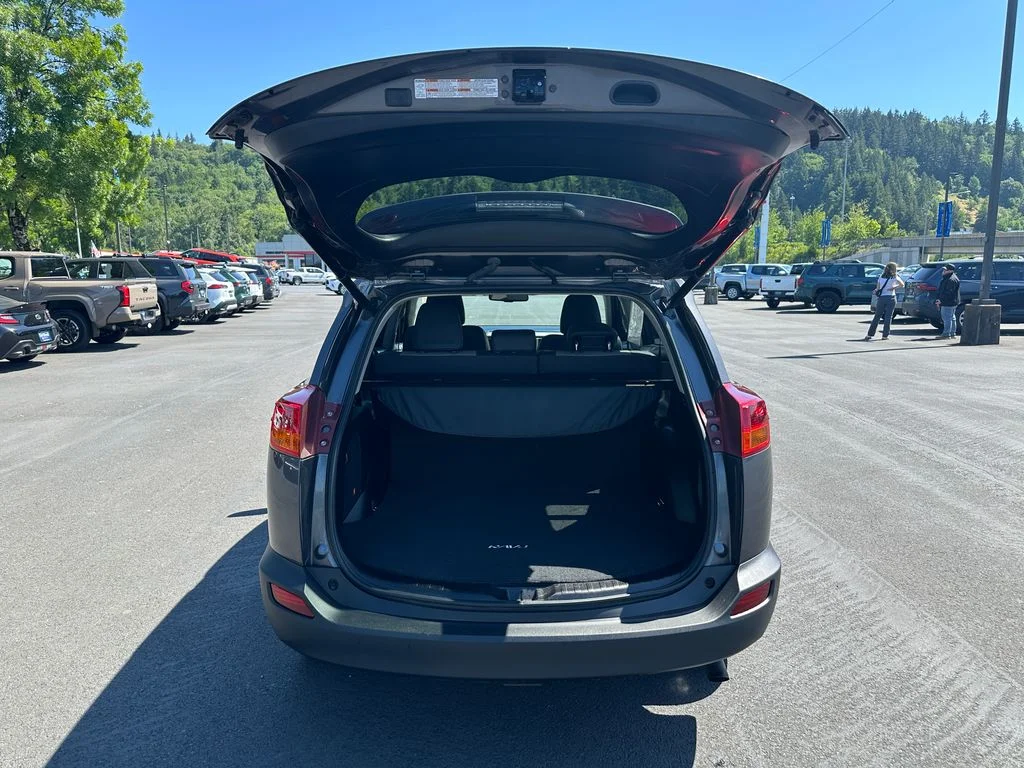 Used 2015 Gray Toyota Limited image 11