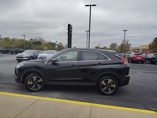New 2026 Black Mitsubishi SE image 4