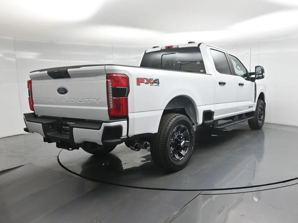 New 2026 Oxford White Ford XL image 22