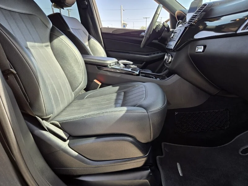 Used 2018 Black Mercedes-Benz GLE 350 image 13