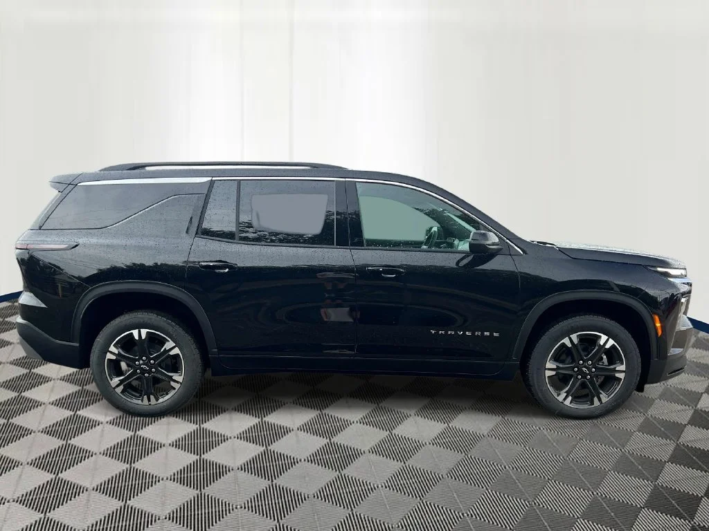 New 2027 Mosaic Black Metallic Chevrolet LT image 5