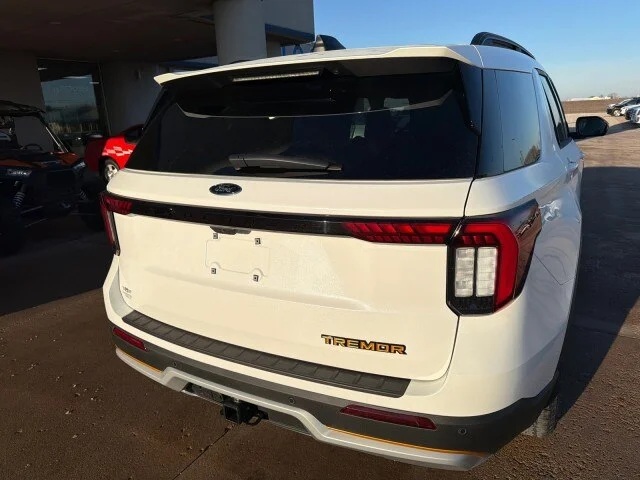 New 2026 Star White Metallic Tri-Coat Ford Tremor® image 23