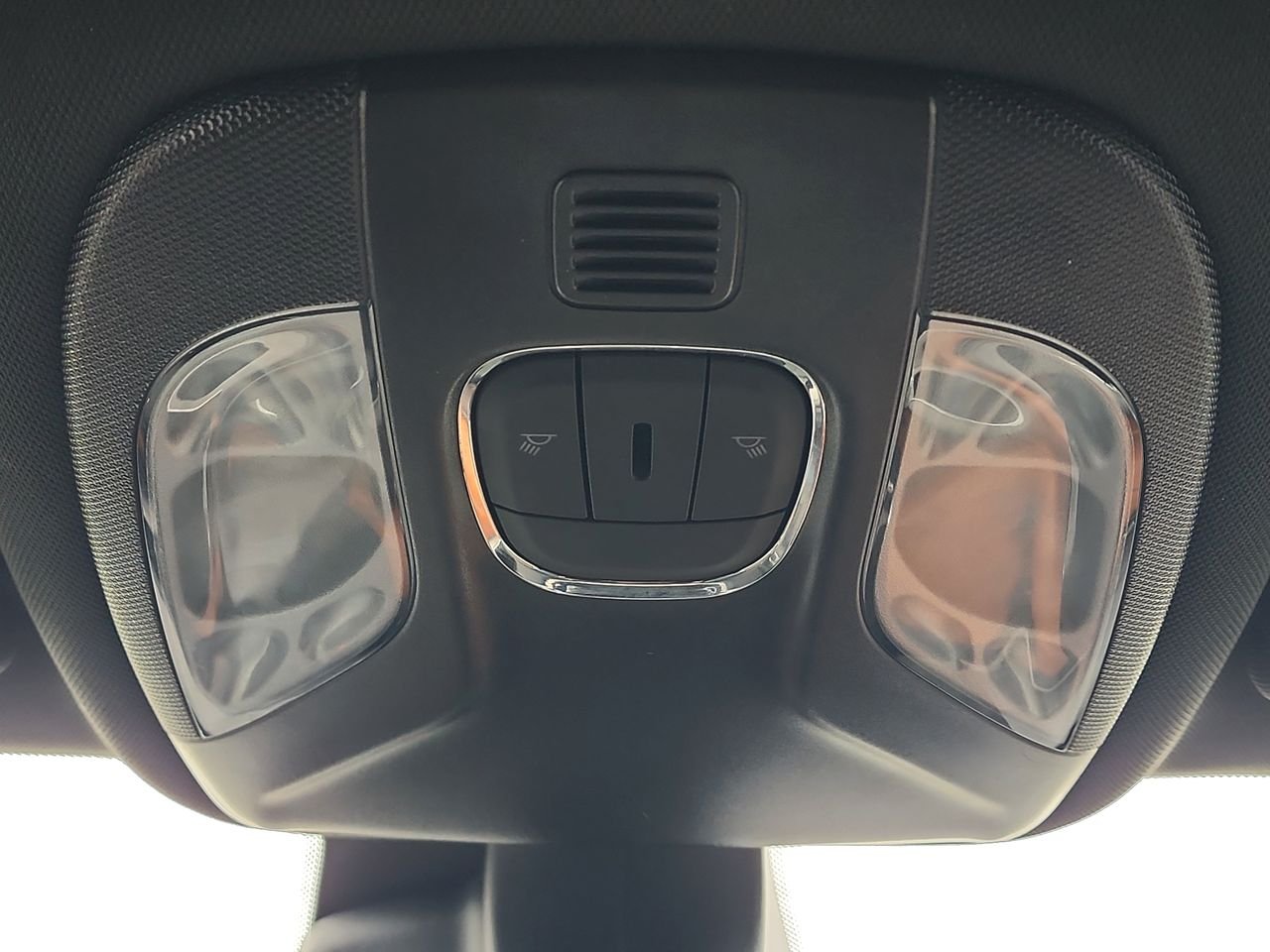 Used 2023 White Jeep Limited image 25