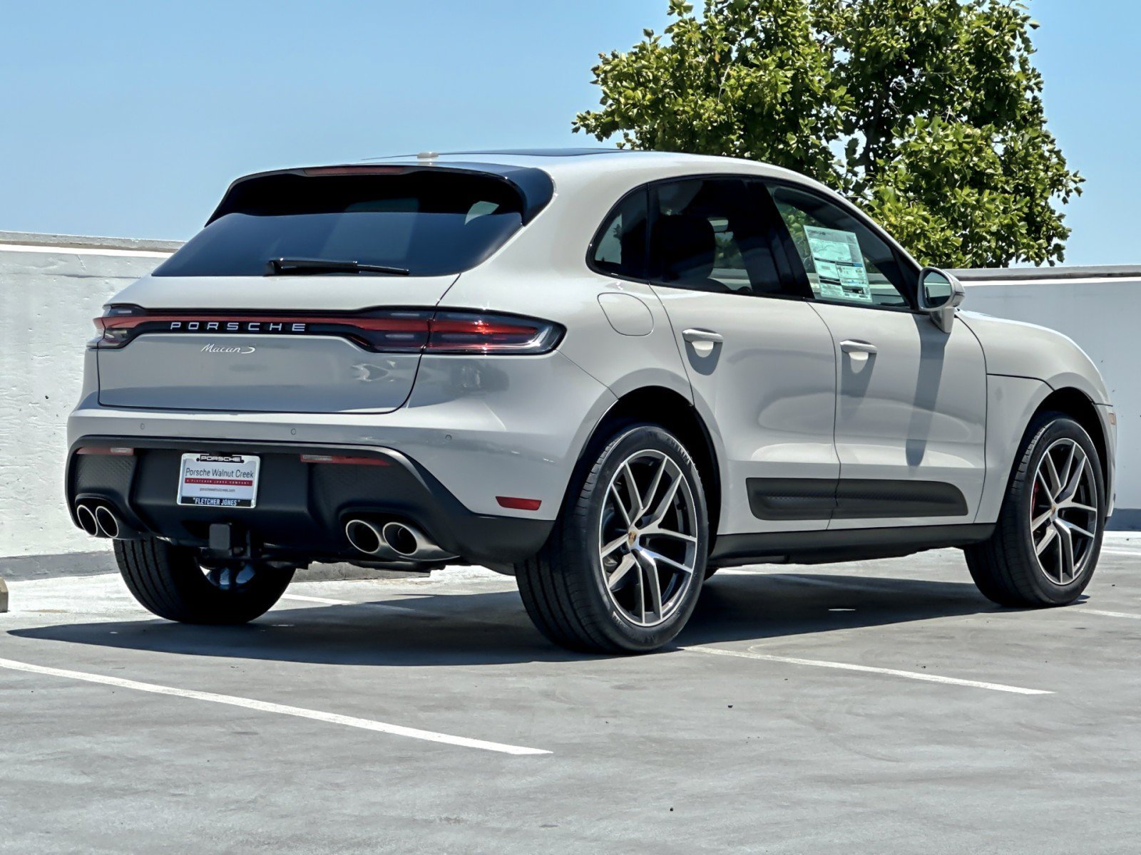 2026 Porsche Macan S - Photo 8