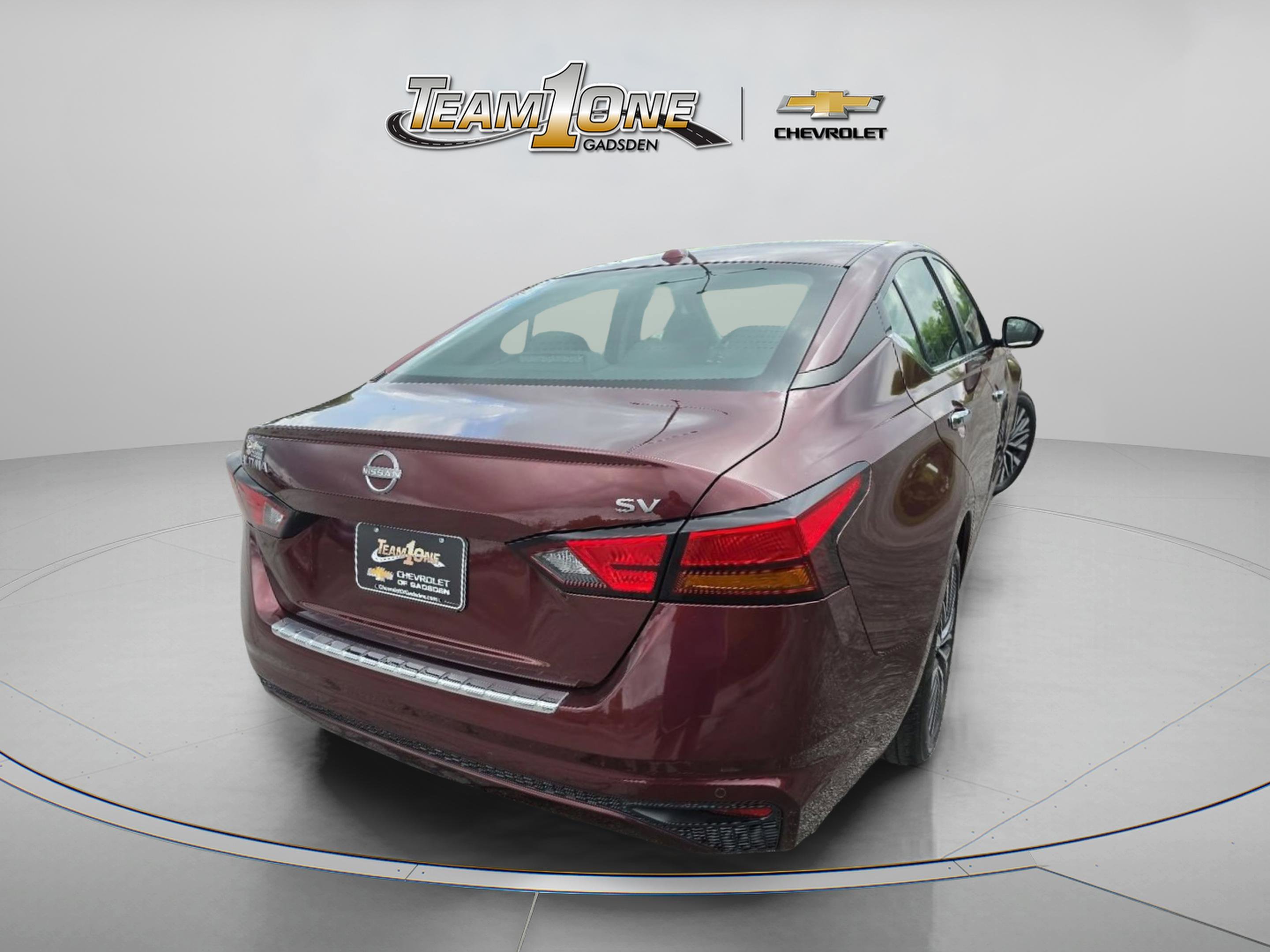 Used 2023 Red/red Nissan 2.5 SV image 7