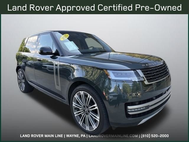 Certified Used 2025 Belgravia_Green Land Rover SE image 7
