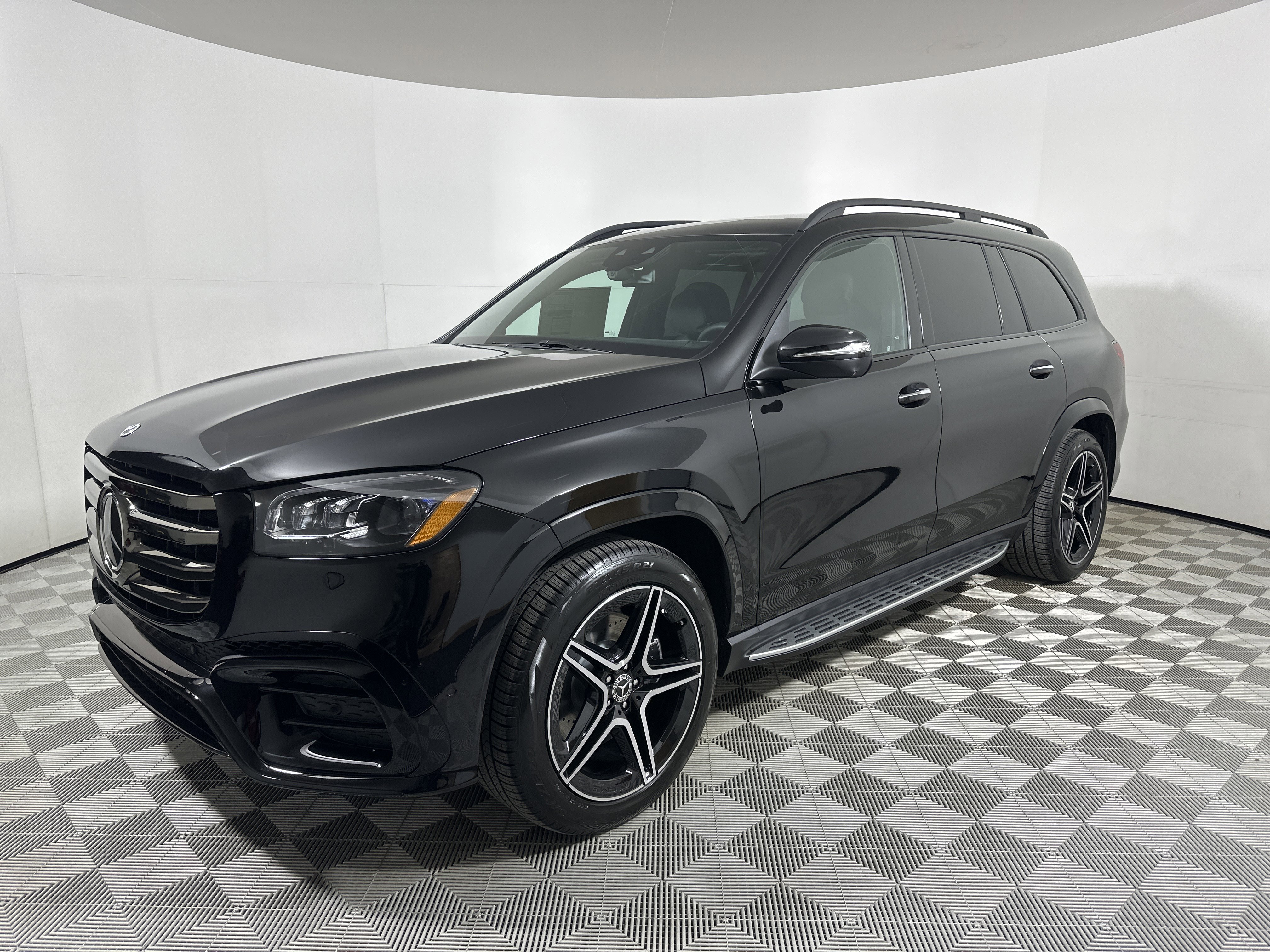 New 2026 Obsidian Black Metallic Mercedes-Benz GLS 450 image 32