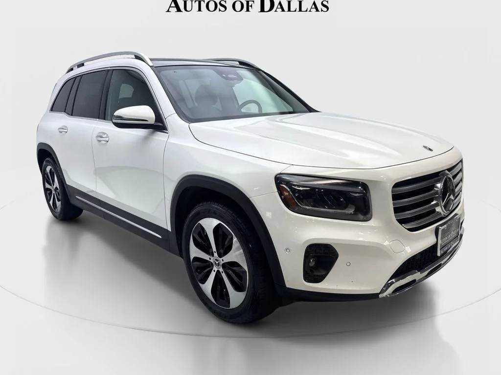 Used 2025 White Mercedes-Benz GLB 250 image 4