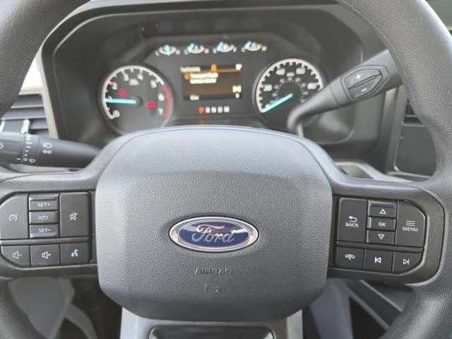 New 2026 Oxford White Ford F-250® XLT image 34
