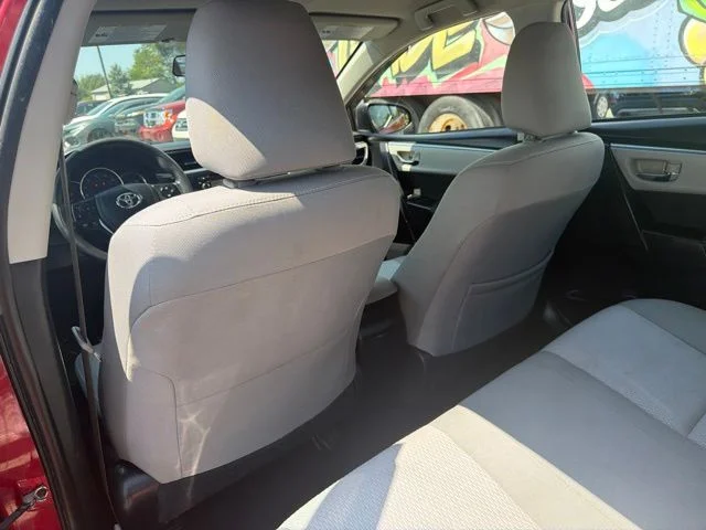 Used 2014 Red Toyota LE image 16