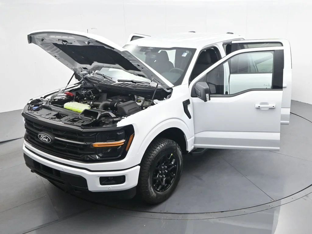 New 2026 Oxford White Ford XLT image 43