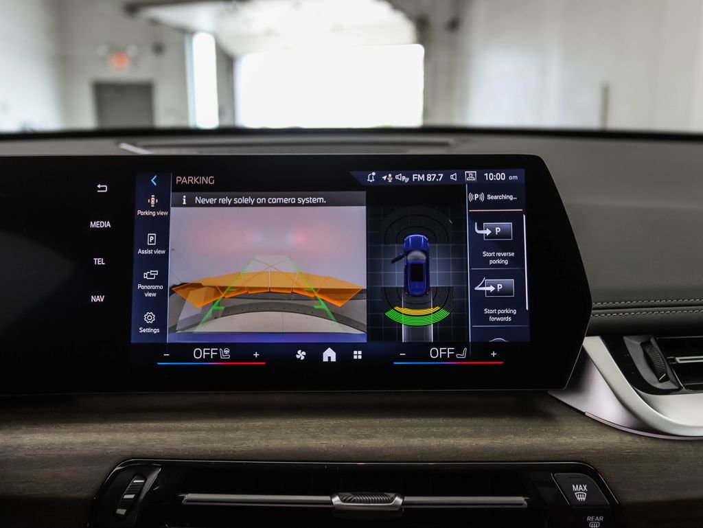 Used 2026 Blue Metallic BMW xDrive28i image 18