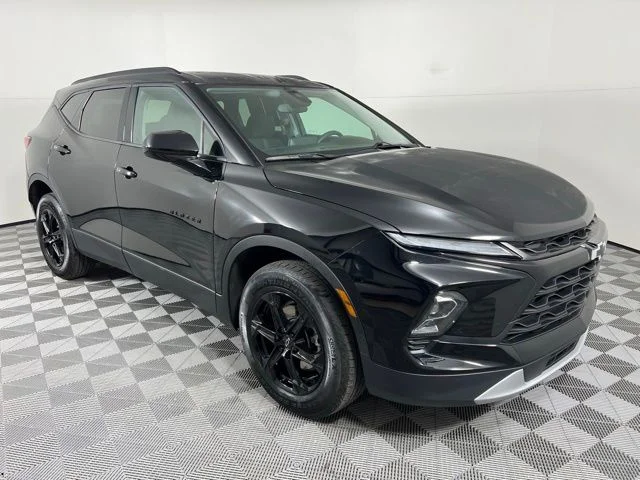2023 Chevrolet Blazer 2.0T 2LT FWD's photo