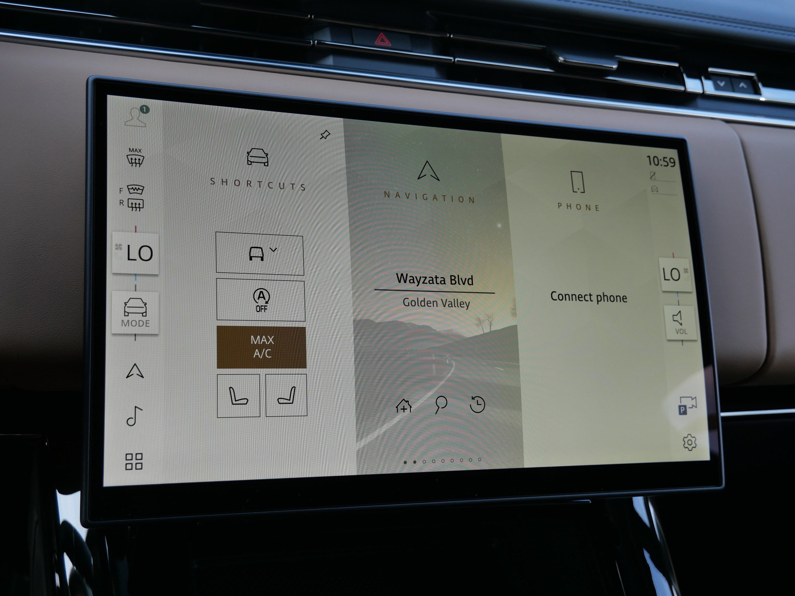 New 2026 Santorini Black Land Rover Dynamic SE image 7