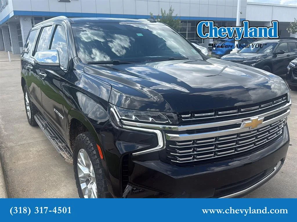 2024 Chevrolet Suburban 2WD 1500 Premier's photo