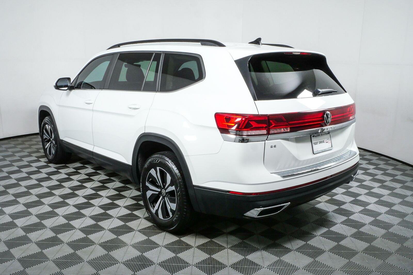 2024 Volkswagen Atlas SE - Photo 27