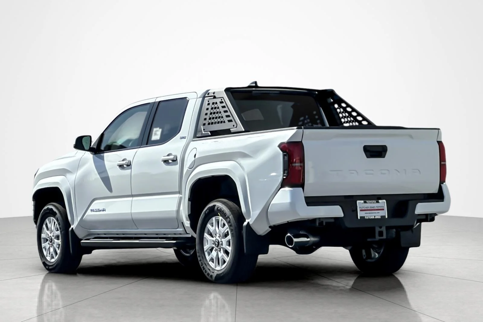 New 2026 Ice Cap Toyota  SR5 image 3