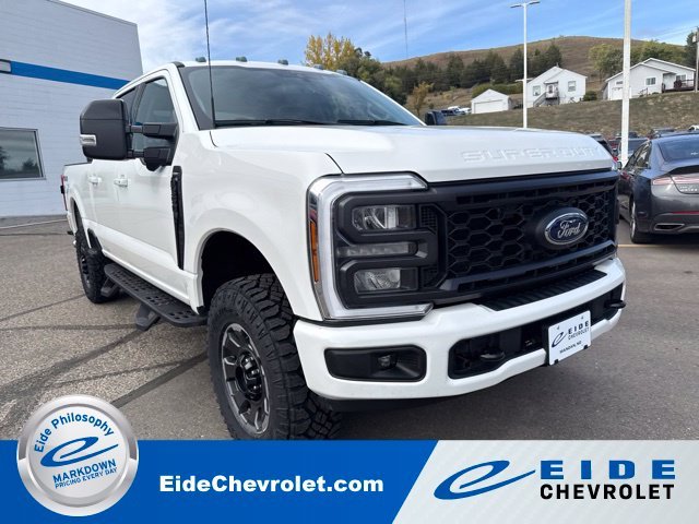 Used 2024 White Ford Lariat image 1