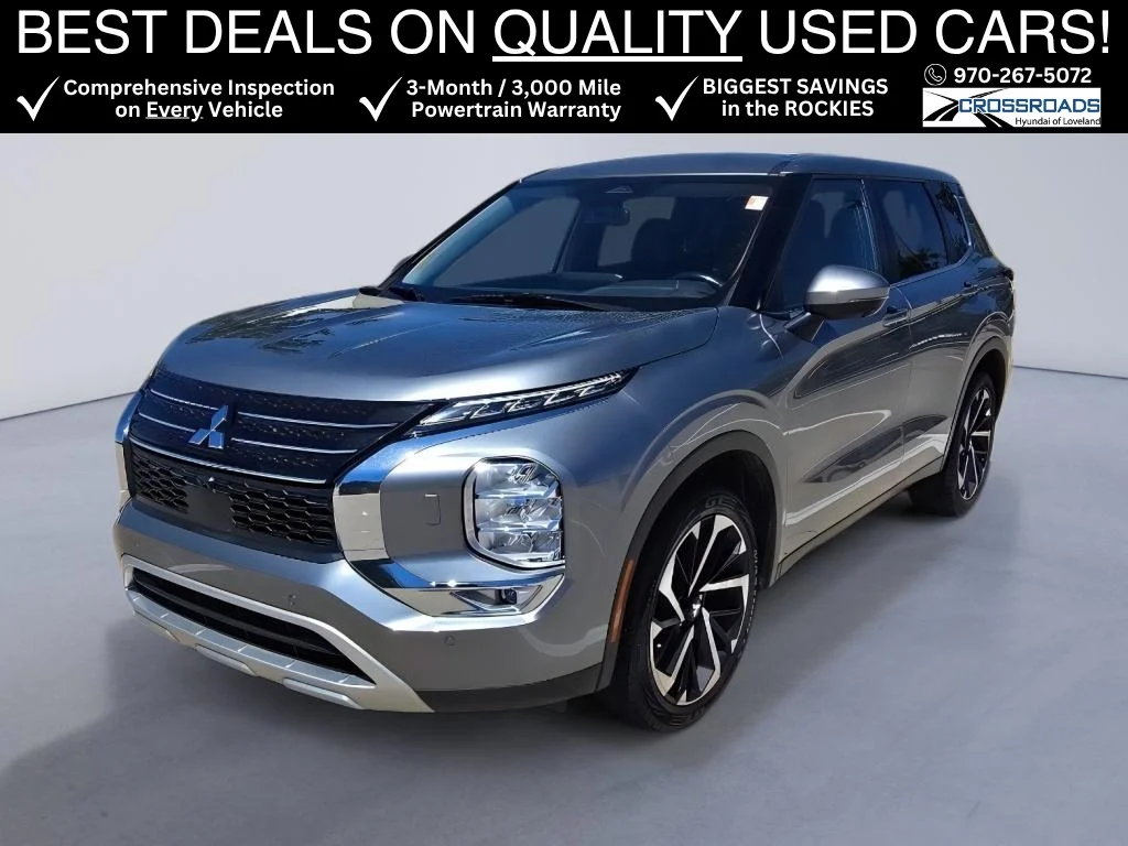 Used 2024 Gray Mitsubishi SE image 1