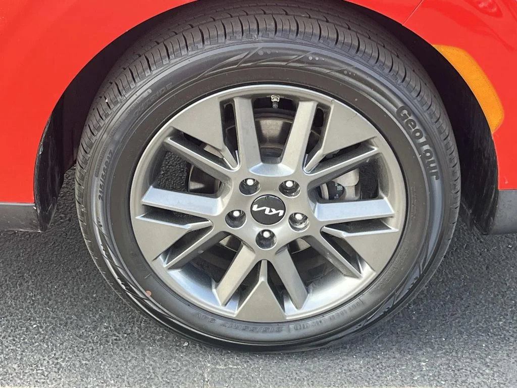 Used 2022 Inferno Red Kia EX image 9