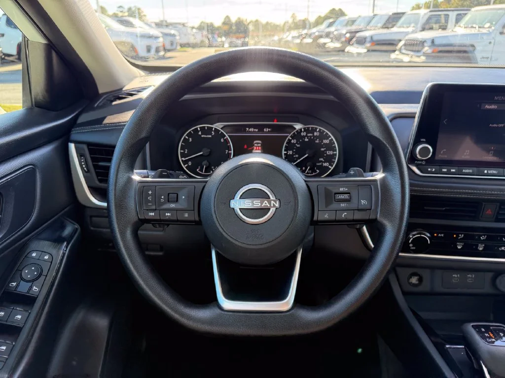 Used 2024 White Nissan S image 9