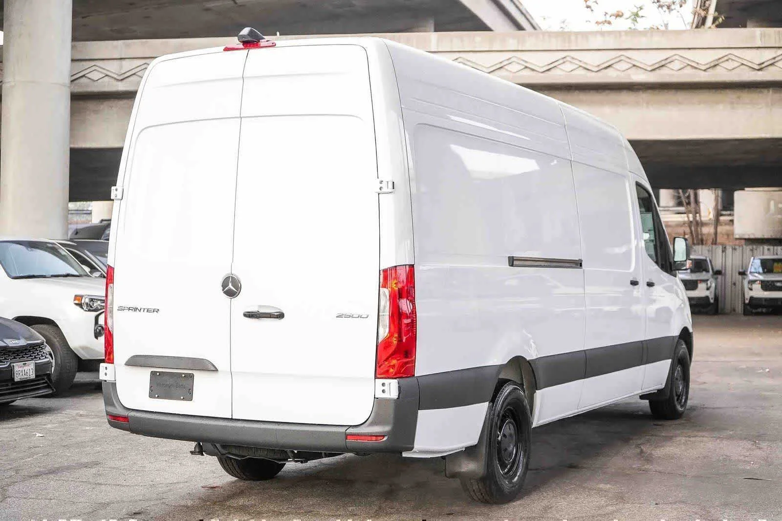 New 2026 Arctic White Mercedes-Benz Cargo 170WB High Roof RWD 2.0L I4 Diesel Turbo SO image 32
