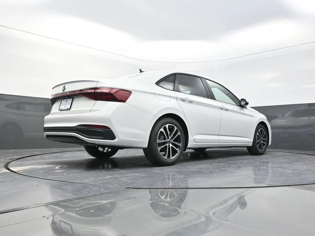New 2026  Volkswagen 1.5T Sport image 26