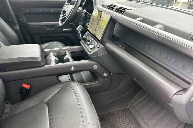 Used 2026 Gray Land Rover S image 15