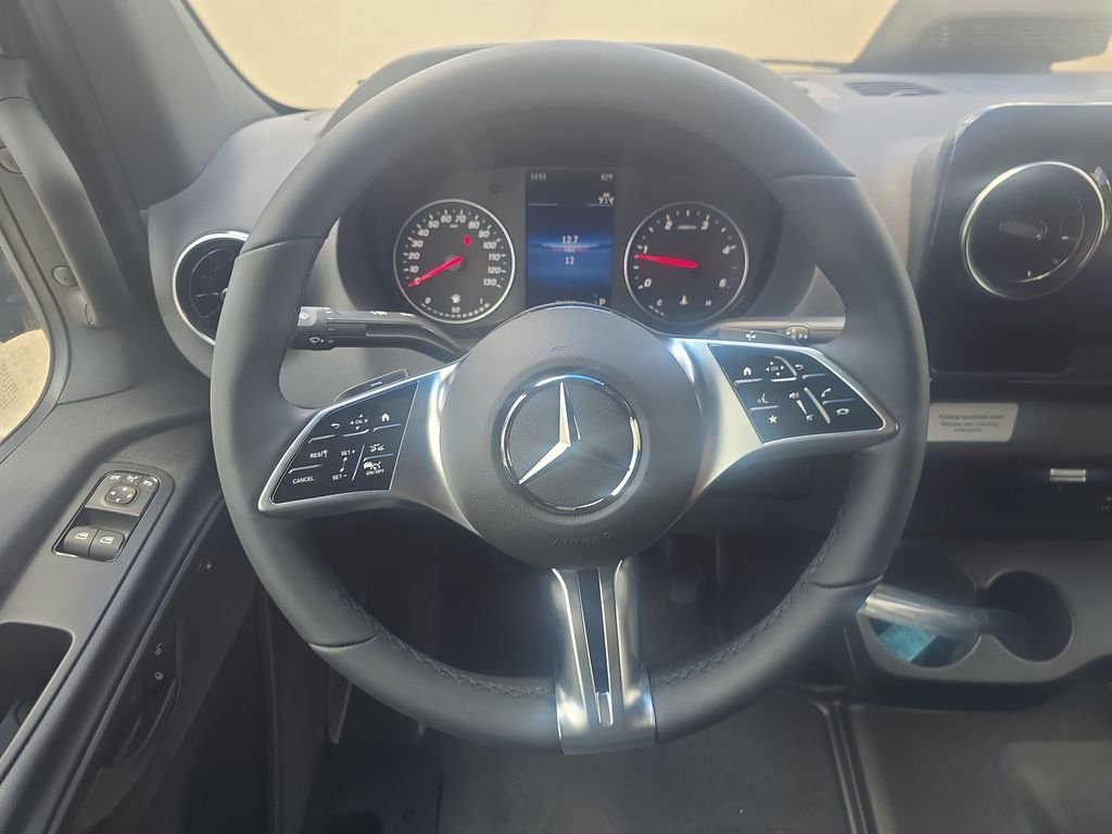 New 2026 Cavansite Blue Metallic Mercedes-Benz Cargo 170 WB image 14