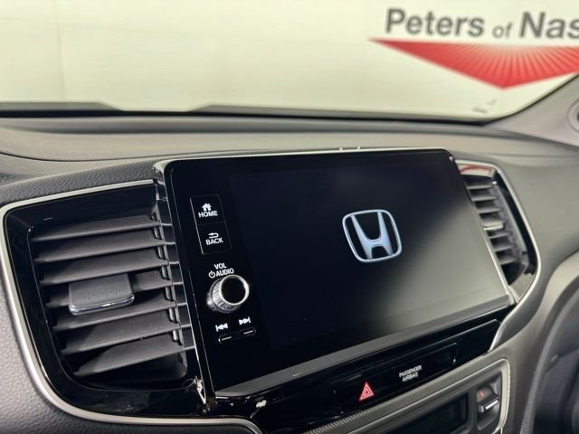 New 2026 Platinum White Pearl Honda RTL image 16