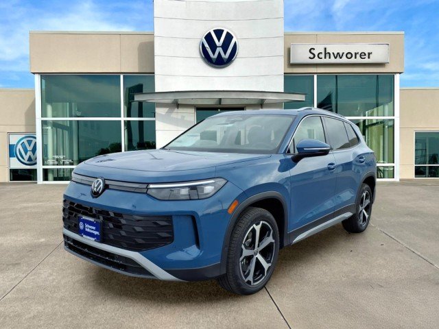2026 Volkswagen Tiguan SE - Photo 8
