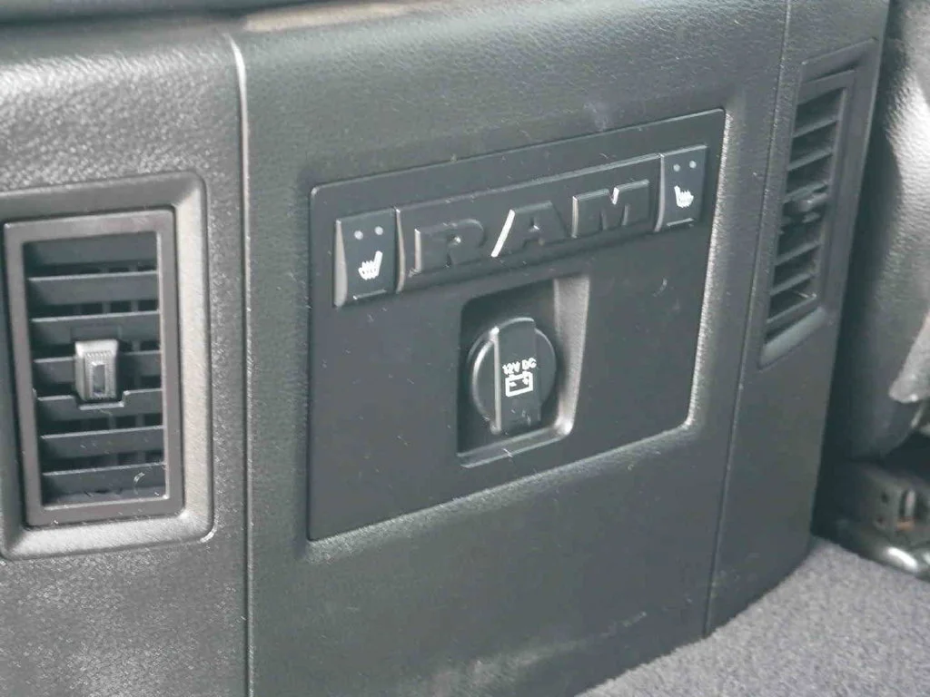 Used 2018 Gray Ram Laramie Longhorn image 20