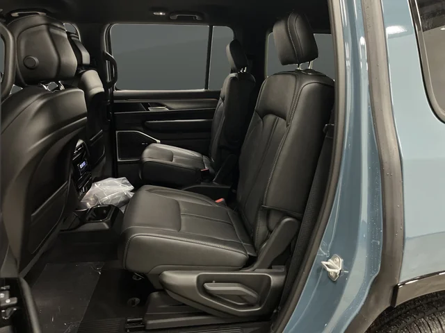 New 2026 Steel Blue Exterior Paint Jeep Limited Altitude image 31