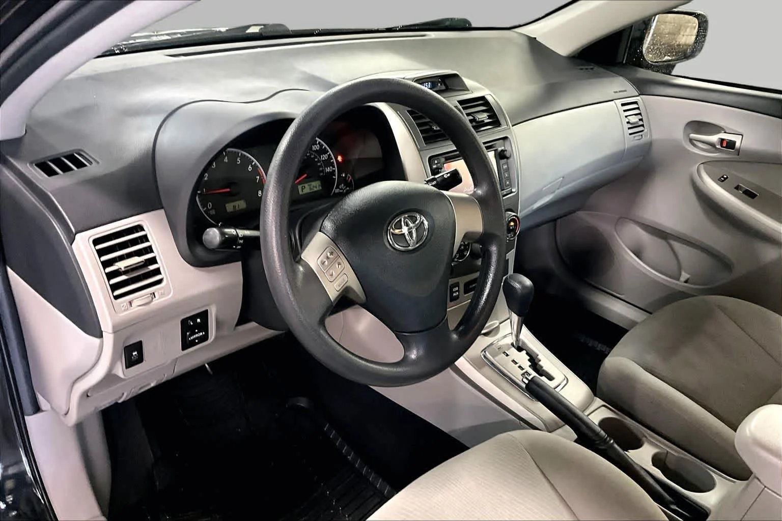 Used 2013 Black Sand Pearl Toyota LE image 16