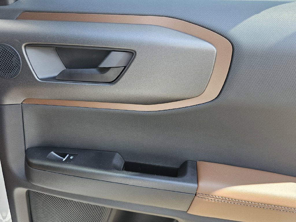 New 2026 Space White Metallic Ford Outer Banks® image 13