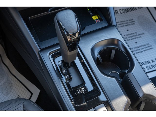 New 2026 CRYSTAL BLACK SILICA Subaru Limited image 13