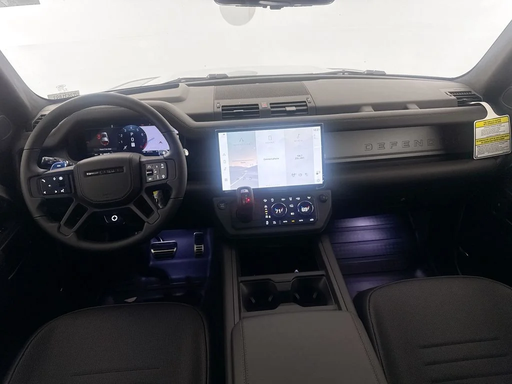 New 2026 Borasco Grey Land Rover OCTA image 22