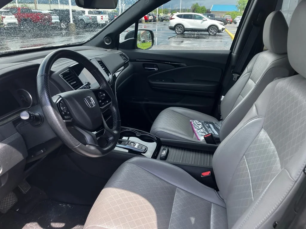 Used 2021  Honda Elite image 2