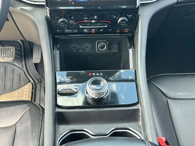 Used 2024 Gray Jeep Limited image 20