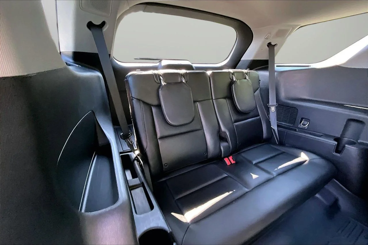Certified Used 2022 Black Ford Limited image 25