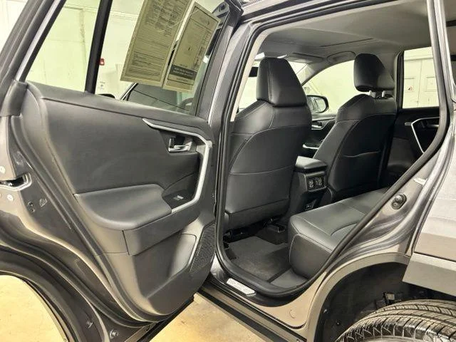 Certified Used 2025 MAGNETIC GRAY MET. Toyota  image 19