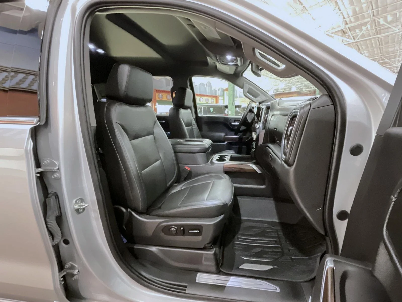 Certified Used 2020 Silver GMC SLT image 15