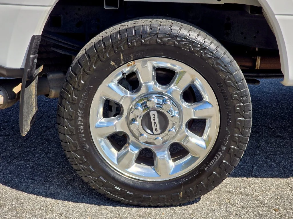 Used 2021 White Ford Lariat image 13